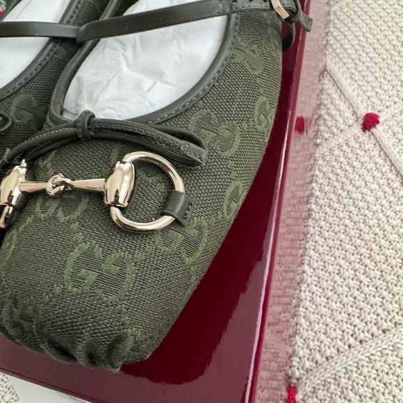 Gucci Women's Horsebit GG Canvas ballet flats - Picture 10 of 13